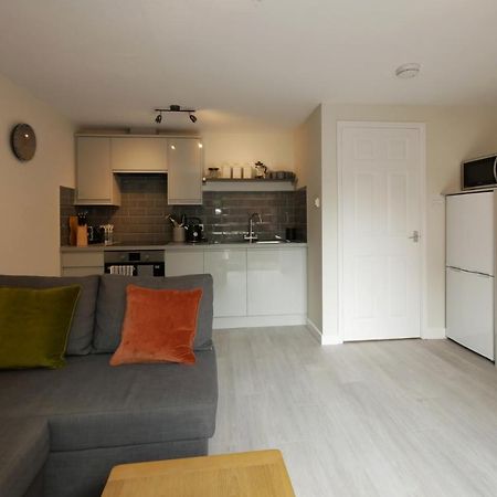 Crewe Short Lets 8 Victoria Court, Crewe Apartment Exterior photo